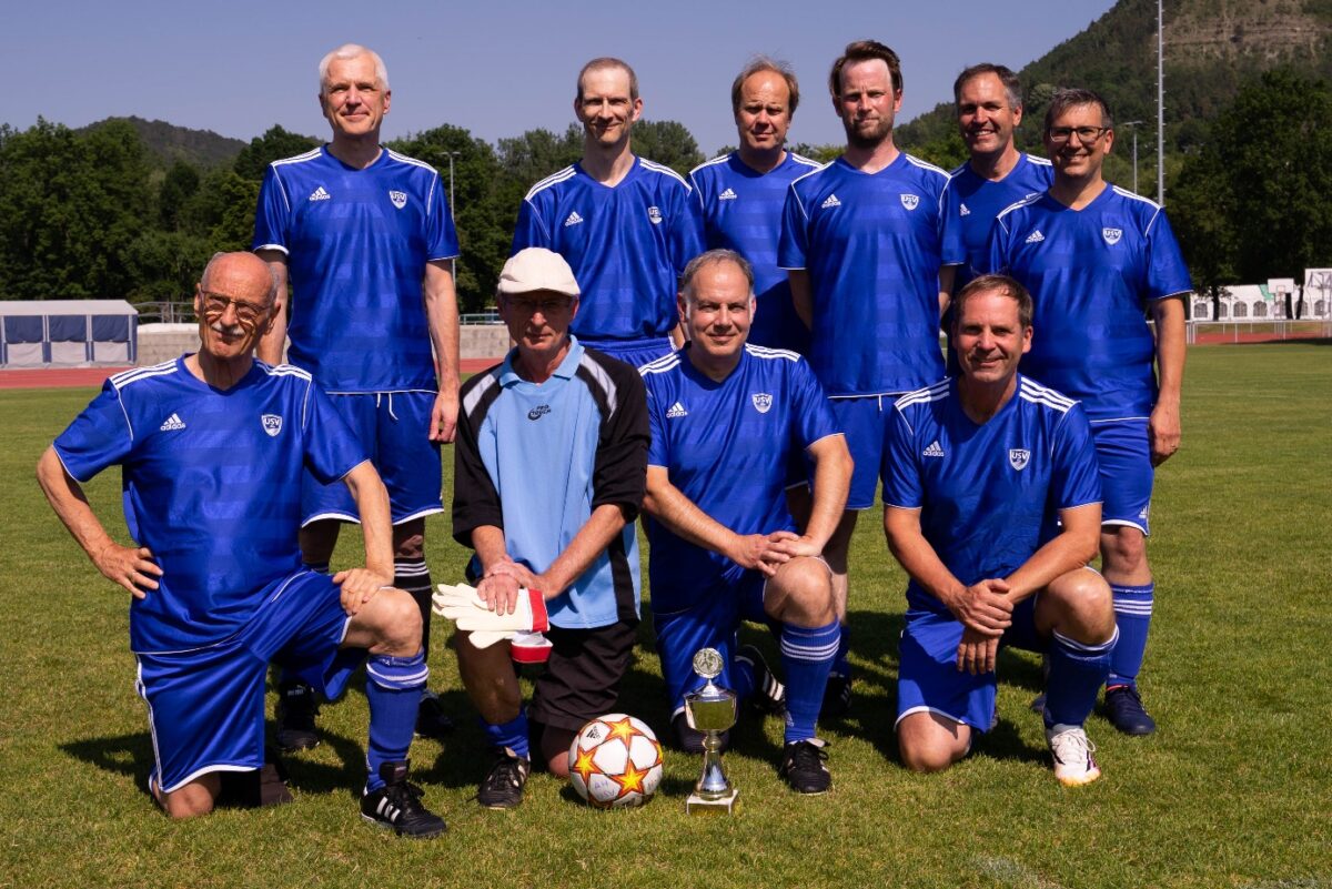 Fußballturnier 2022 der Professorenmannschaften um den Pokal des Unibundes Halle-Jena-Leipzig
